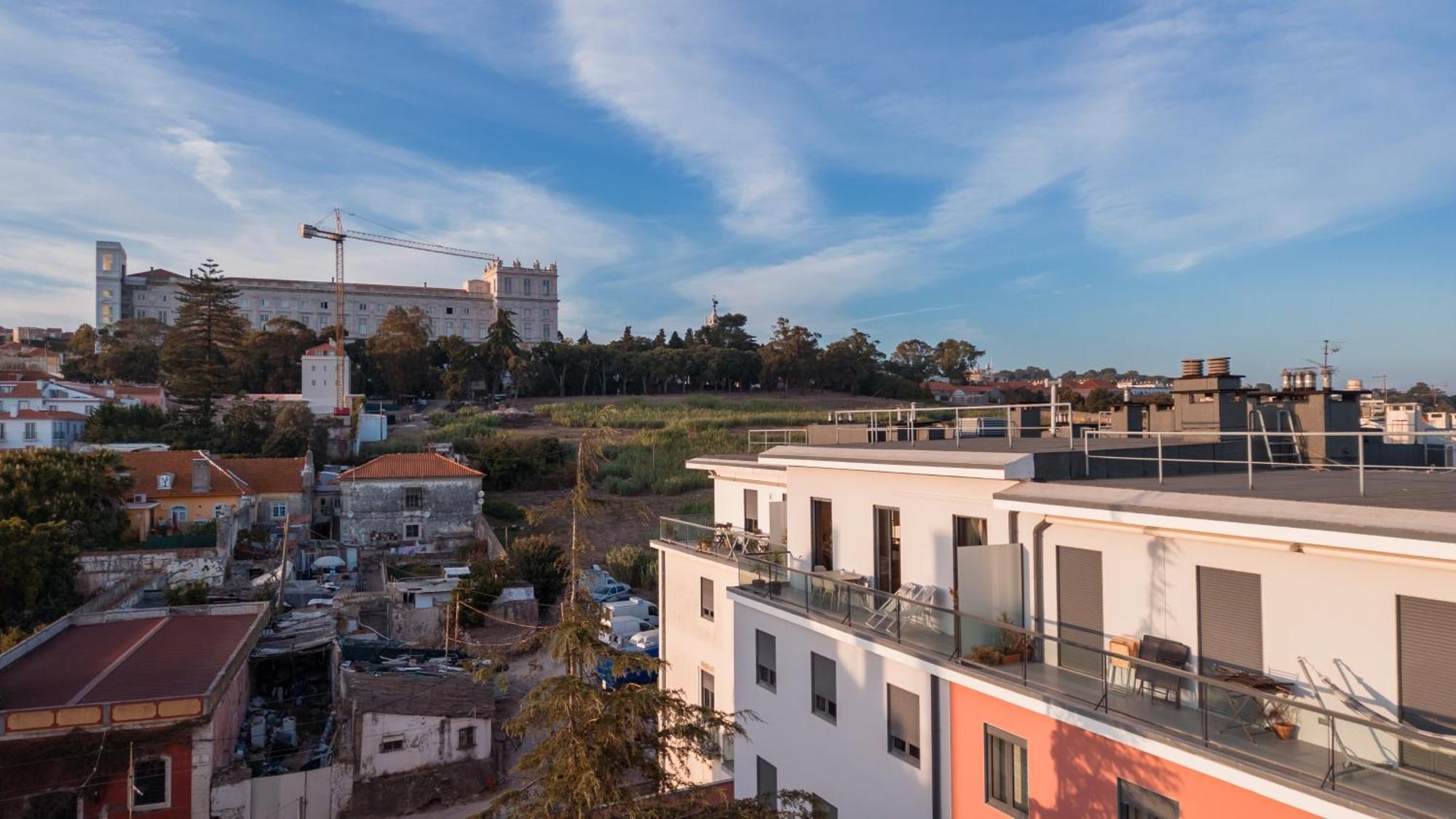 Premium Flat At Ajuda/Belem With Balcony, Parking! Appartement Lissabon Buitenkant foto
