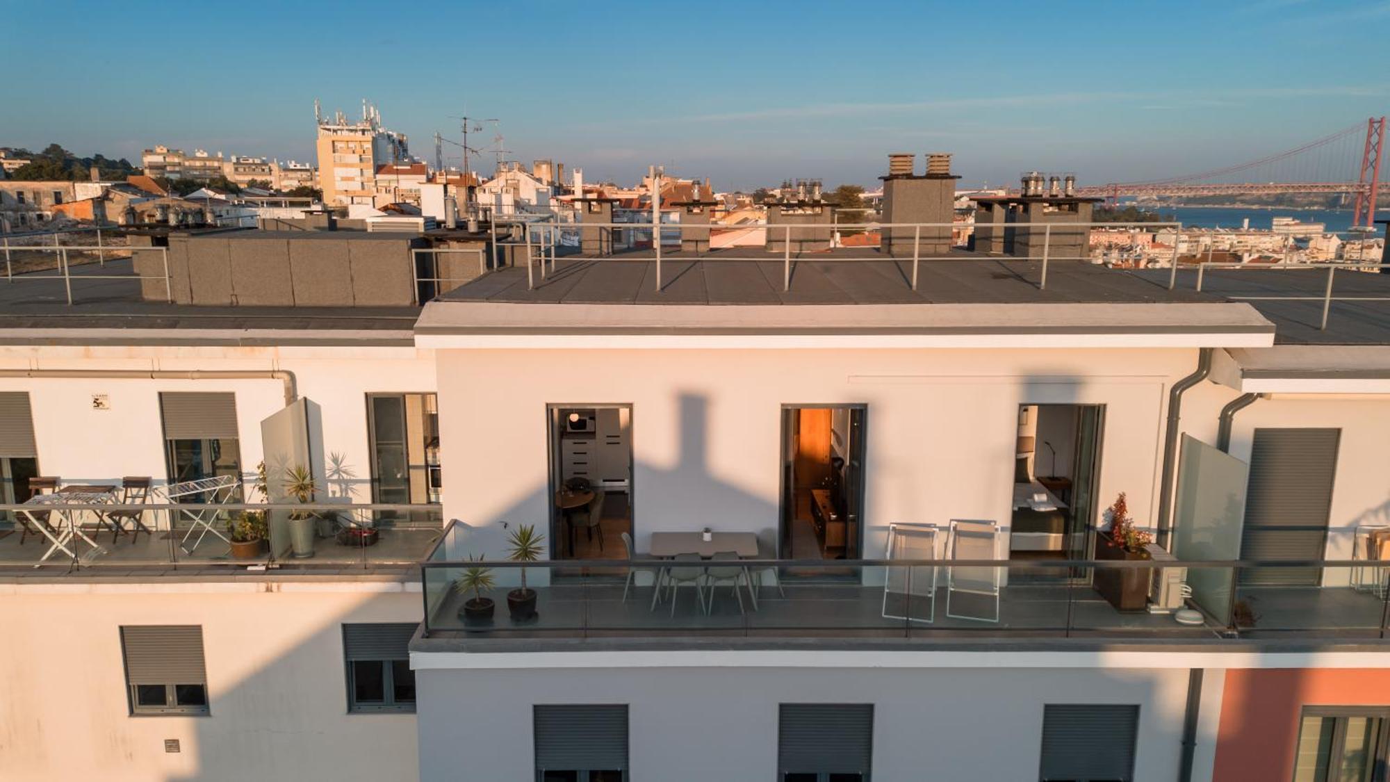 Premium Flat At Ajuda/Belem With Balcony, Parking! Appartement Lissabon Buitenkant foto