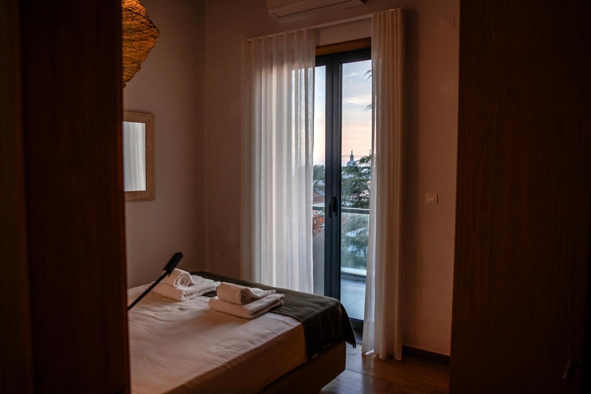 Premium Flat At Ajuda/Belem With Balcony, Parking! Appartement Lissabon Buitenkant foto
