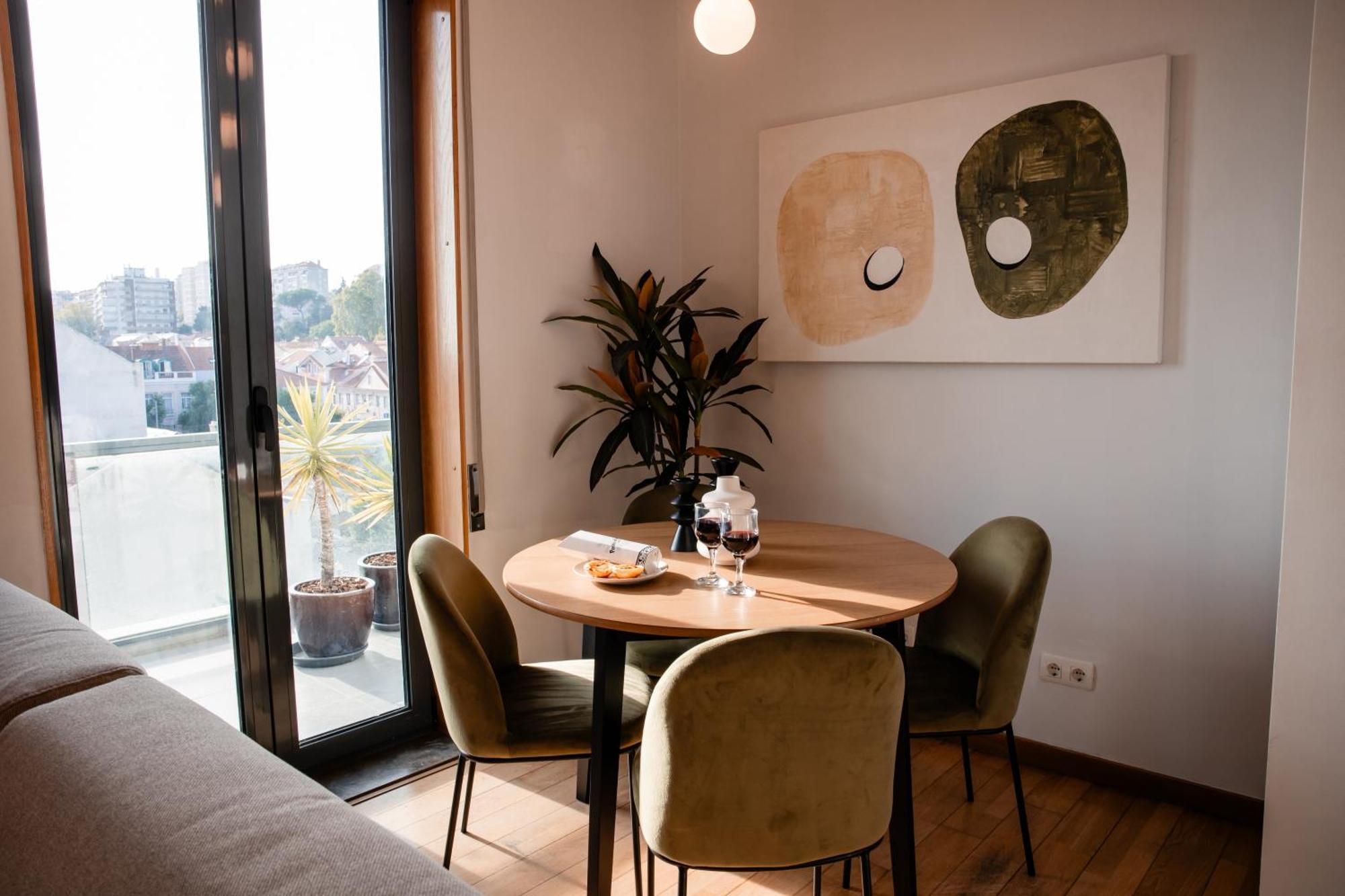 Premium Flat At Ajuda/Belem With Balcony, Parking! Appartement Lissabon Buitenkant foto